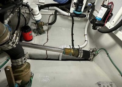 Yacht TWISTED - 2020 36' Calvin Beal - ENGINE ROOM