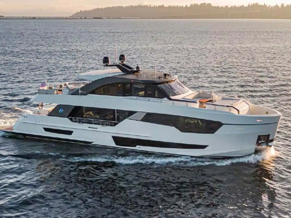 Yacht TLC - 90' Ocean Alexander 2020 Motor Yacht