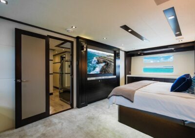 Master Stateroom | SURPLUS LINES - 91′ 8″ (27.94m) Hatteras 2019 Flybridge Motor Yacht