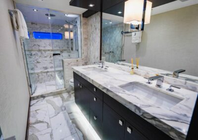 Master Bath | SURPLUS LINES - 91′ 8″ (27.94m) Hatteras 2019 Flybridge Motor Yacht