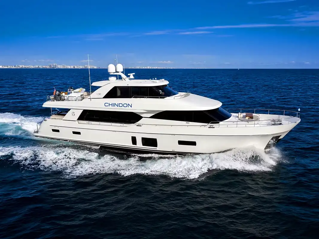 CHINDON – 100′ (30.48m) Ocean Alexander 2017 Motor Yacht Enclosed Bridge