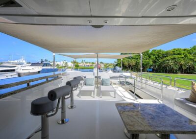 CHINDON – 100′ (30.48m) Ocean Alexander 2017 Motor Yacht Enclosed Bridge