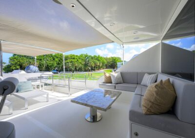 CHINDON – 100′ (30.48m) Ocean Alexander 2017 Motor Yacht Enclosed Bridge