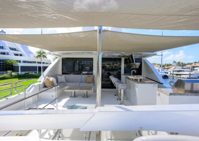 CHINDON – 100′ (30.48m) Ocean Alexander 2017 Motor Yacht Enclosed Bridge