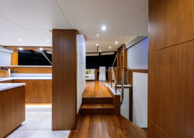 CHINDON – 100′ (30.48m) Ocean Alexander 2017 Motor Yacht Enclosed Bridge