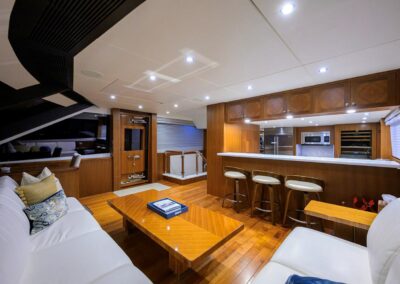 CHINDON – 100′ (30.48m) Ocean Alexander 2017 Motor Yacht Enclosed Bridge