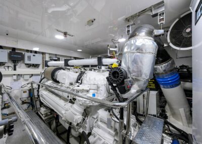 CHINDON – 100′ (30.48m) Ocean Alexander 2017 Motor Yacht Enclosed Bridge